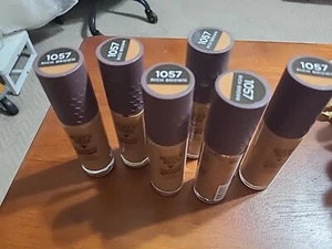 (6) Base líquida Burt's Bees Goodness Glows, botellas de 1 oz 1057 Rich Brown - Imagen 1 de 4