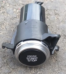 KIA STONIC GT-LINE 2020-24 IGNITION START STOP KEYLESS BUTTON SWITCH 93500-H8500 - Picture 1 of 3