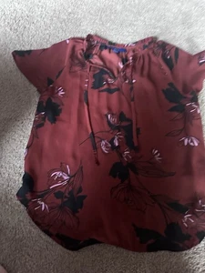 Apt 9 Women’s Medium Short Sleeve Blouse Floral Chiffon - Picture 1 of 7