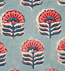 Tela india por yarda con estampado floral azul rosa para coser costura costura - Imagen 1 de 10