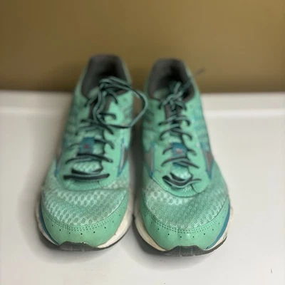 Mizuno Wave Inspire II Women’s Running Shoes Green Women’s 7.5 D - Image 1 of 4