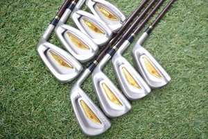 MAJESTY ROYAL Iron Set 4-9 Pw Aw 8pc Graphite Regular Men Golf Club Maruman - Picture 1 of 17