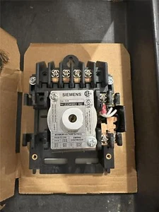 CONTACTOR ILUMINACIÓN 4 POLOS BOBINA 120V, SE ADAPTA A 91842031 CLM42031 - Imagen 1 de 1