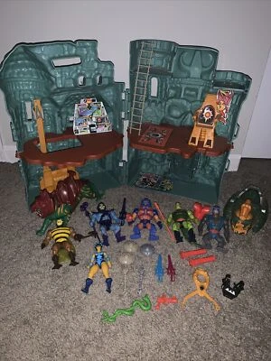 HUGE Vintage MOTU He-Man Lot: Castle Grayskull Plus Figures: Skeletor,Battle Cat - Image 1 of 4