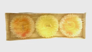 New Old Stock Pier 1 Gerbera Daisy Floating Flower Candles - Picture 1 of 5