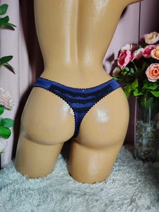 Tanga vintage Victoria's Secrets Sexy Little Things 2008 mediana  - Imagen 1 de 9