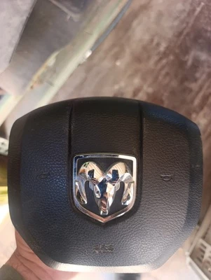 OEM Volant DODGE RAM 1500 DS P1EF19DX9AH 3.00 Diesel 190kw 2018  STEERING WHEEL - Image 1 of 3