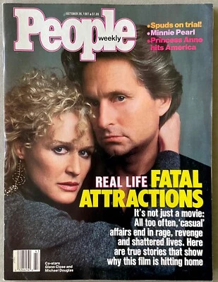 PEOPLE Magazine VTG Issue - October 26, 1987 w/ Michael Douglas & Glenn Close - Image 1 of 4