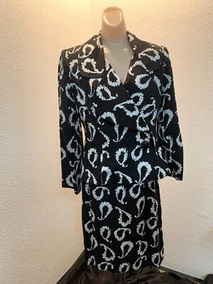 Vintage Saks Fifth Avenue silk jacket and skirt set size small medium pre owned - Image 1 of 4