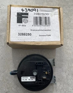 Ferroli Domina F24E Air Pressure Switch 39805630 A3022E033 New & Boxed - Picture 1 of 6