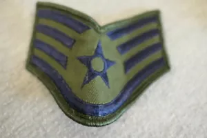 USAF Battle Dress Uniform (BDU) E-5 Staff Sergeant Sew-On Patch 4" Green & Blue - Picture 1 of 3