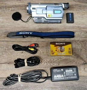 SONY DCR-TRV330 Hi8 Digital8 Video8 Tape Camcorder Handycam Tested And Working - Picture 1 of 10