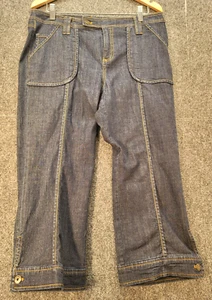 Jones Wear Denim Capris Women's Sz 12/34x22.5 Relaxed Fit Chino Style Dark Wash - Picture 1 of 6