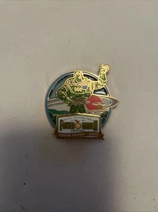 DISNEY 2015 FLOWER AND GARDEN FESTIVAL BUZZ LIGHTYEAR TOY STORY LE 4500 PIN Epco - Picture 1 of 4