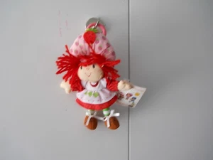 Vintage 2001 Strawberry Shortcake Rag Doll Keychain/Backpack Clip - Picture 1 of 10