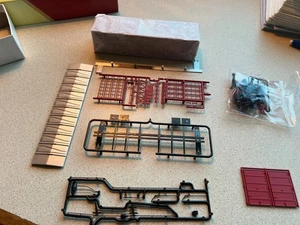 Kit HO Caboose Rojo #RC-8601-2 40’ AAR Caja Coche C B & Q Burlington Rojo Chino OB - Imagen 1 de 16