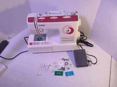 Brother SB530T sewing  Embroidery quilting machine With Pedal And Accessories  - Image 1 of 4