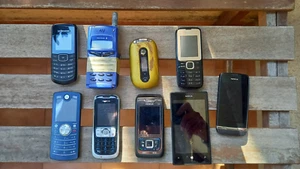 lotto cellulari gsm + nokia lumia windows phone - Photo 1/4