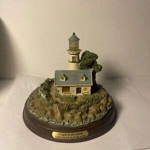 Thomas Kinkade Seaside Memories Lighted Lighthouse "A Light in the Storm"