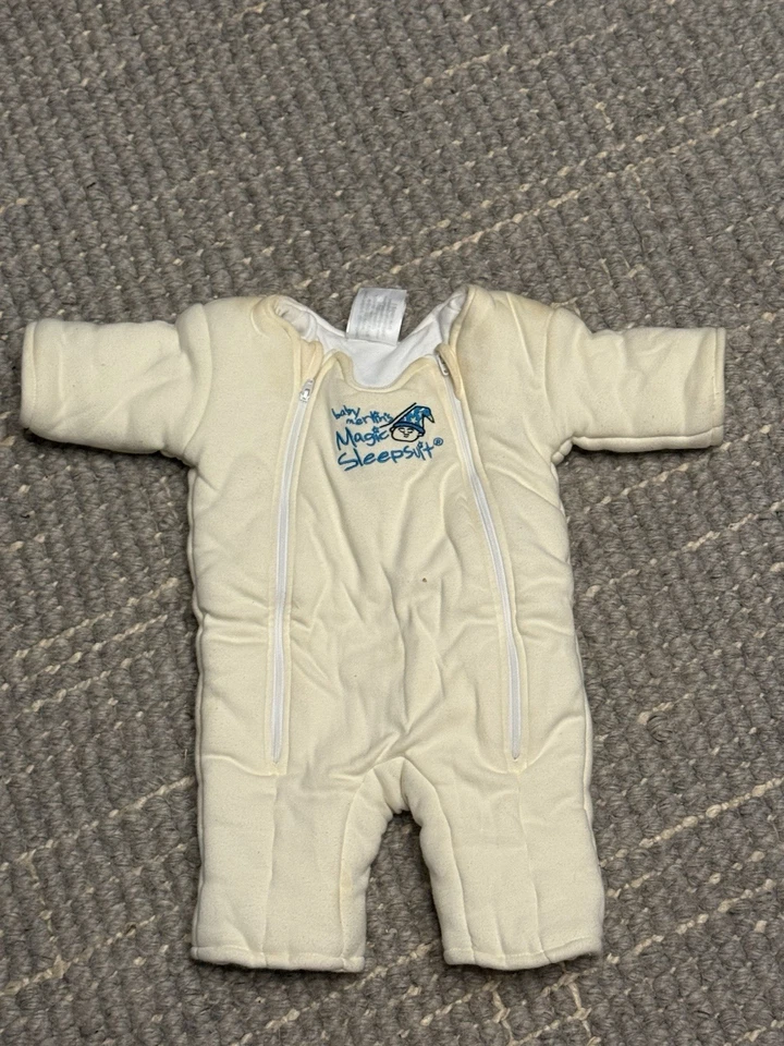 Pijama mágico Merlin para bebé | Vellón crema 6-9 meses | 18-21 libras Foto 1 de 1