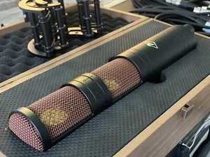 Antelope Audio Edge Quadro Large Diaphragm Stereo Modeling Condenser Microphone - Picture 1 of 6
