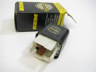 Relé módulo de control del tren motriz Kemparts AR367 para Ford Probe 1993-1997 2,0 L Foto 1 de 4