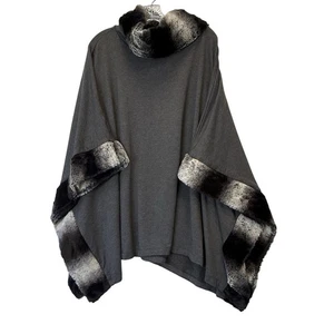 Saks Fifth Avenue Poncho Kunstfellbesatz grau OS Old Money Winterpullover neu mit Etikett - Bild 1 von 8