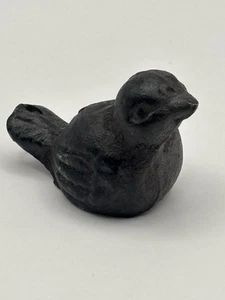 VINTAGE Petite Robin Bird Paperweight Cast Iron Metal Decorative Heavy - Picture 1 of 10