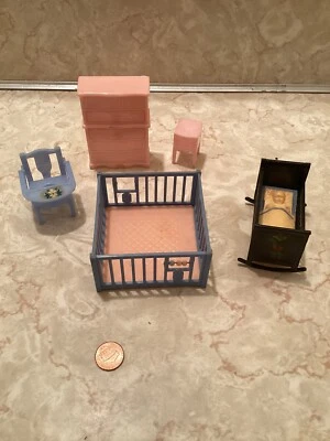 Vintage Renwal DollHouse Furniture Bedroom Beds Dressers Mirror 2 Piano Benches - Image 1 of 4