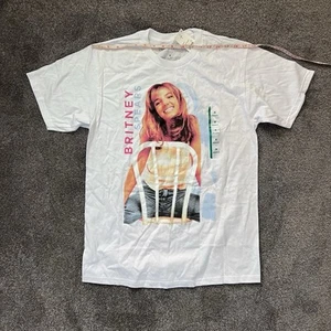 Britney Spears Vintage Style Graphic T-Shirt Size M Short Sleeve Concert Tee - Picture 1 of 4