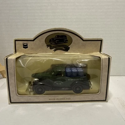 Vintage Lledo Days Gone RPM Motor Oil 1939 Chevrolet Pickup Die-Cast NIB England - Image 1 of 4
