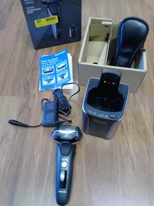 Panasonic Arc5 Wet/Dry Electric Shaver - Matte Black (ES-LV97-K) - Picture 1 of 8