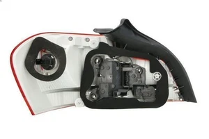 Piloto posterior HELLA 2VP 010 756-221 para BMW 1 Coupé (E82) 2 2007-2013 - Imagen 1 de 8