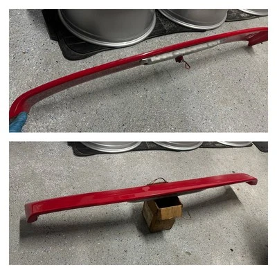 Alerón trasero VW Mk4 Jetta Bora 1JM-827-939A  Foto 1 de 2