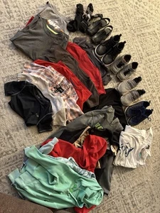 Boys Sz 6 Shirts Hoodies Hurley Nike Under Armor 5 Pairs Kids Size 12 Shoes - Picture 1 of 7