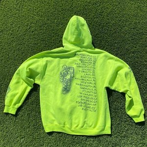 Felpa Billie Eilish 2019 World Tour taglia LARGE rara graffiti gialli al neon - Foto 1 di 7