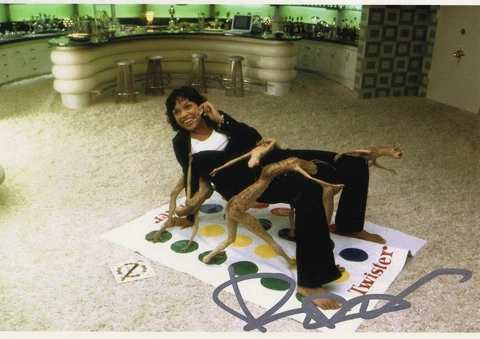 ROSARIO DAWSON SIGNED 10X8 Photo AFTAL COA (5443) Cover