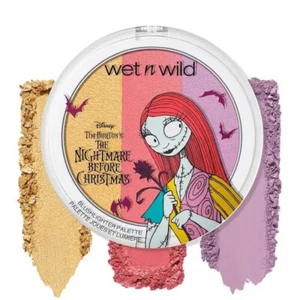 Wet n Wild Nightmare Before Christmas Blushlighter Palette Patchwork Queen - Picture 1 of 3