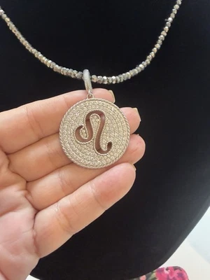 Colgante Judith Ripka Zodiaco Leo Foto 1 de 4