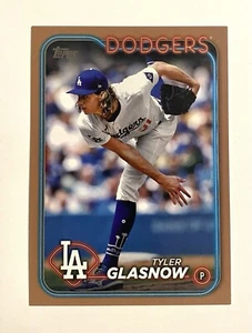 2024 Topps Update #US300 Tyler Glasnow Gold Parallel /2024 - Picture 1 of 2