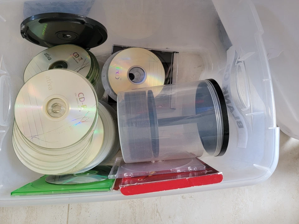 BLANK DVD+R  AND BLANK CD'S - Image 1 of 1