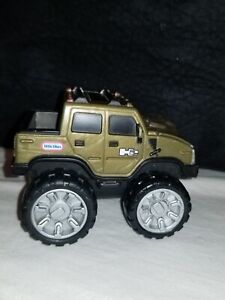 Little Tikes Hummer H2  Toy Vehicle, Rev and Go car. 4.5 x 3.5"