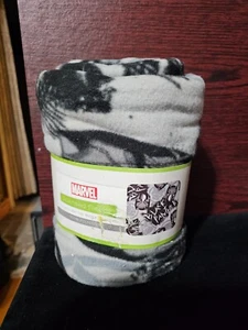 1.5 yds x 59" Licensed Fleece - Black Panther Graffiti - Marvel 100% Poly - NEW - Picture 1 of 3