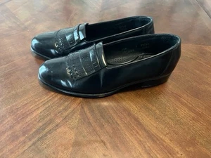 Mocasín Johnston and Murphy de cuero negro con volantes para hombre talla 6,5 ancho - Imagen 1 de 10
