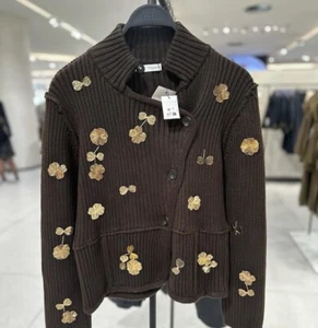 ZARA KNIT CARDIGAN WITH GOLD FLOWERS BROWN NEW FW24/25 SIZE S REF. 9598/155 - Picture 1 of 5