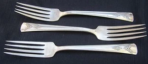 Vintage 7" Dinner Forks Silver Plate Gailstyn Pattern by Rosebud Silverplate 3pc - Picture 1 of 3