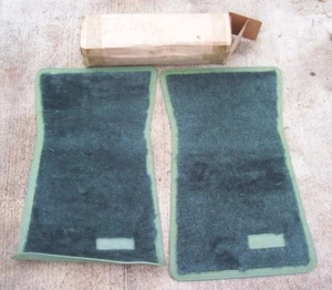 NOS MoPar 1970's 1980's Green front FLOOR MAT PAIR 4240287 - Picture 1 of 4
