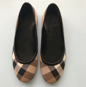 flats burberry mujer