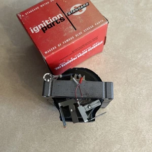 NOS Ignition Coil Standard DR-32 Buick Checker, Chevrolet, Oldsmobile, 1974-1990 - Picture 1 of 11