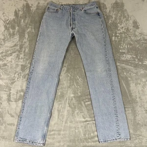 Pantalones de mezclilla vintage Levis 501 para hombre 36x36 azul lavado claro botón mosca hechos en EE. UU. AÑOS 90 - Imagen 1 de 14